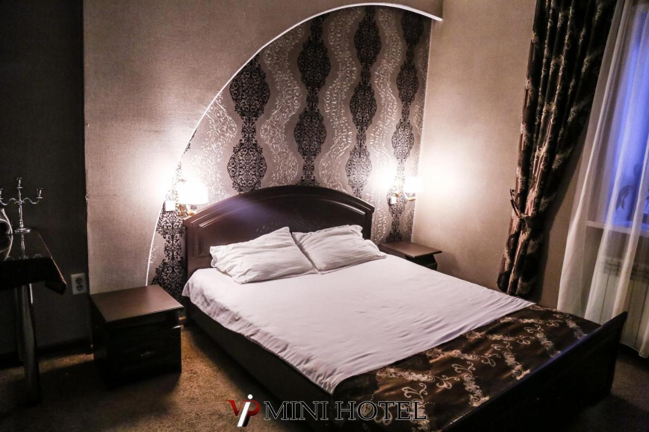 סמיי Vip Mini Hotel מראה חיצוני תמונה