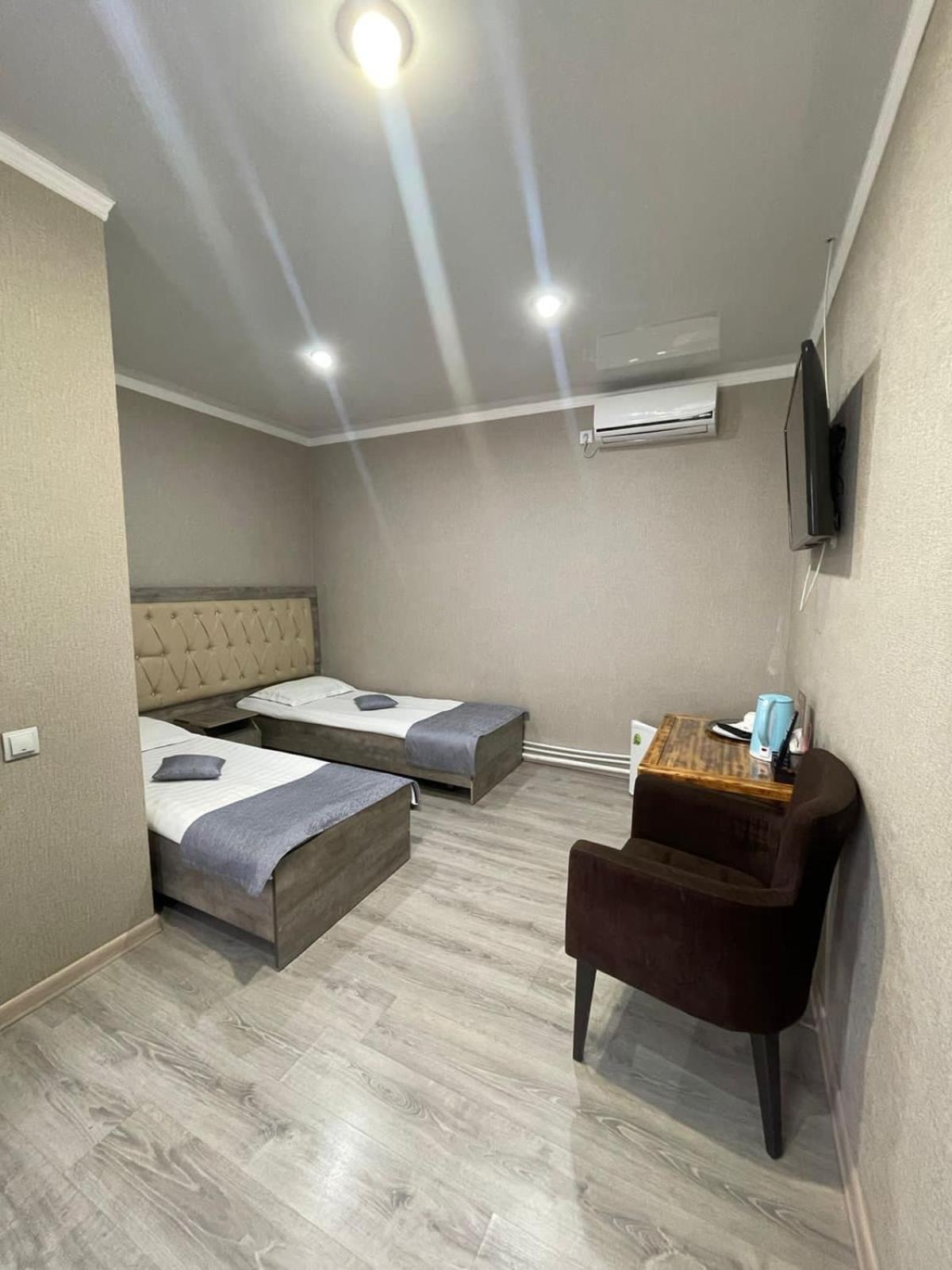 סמיי Vip Mini Hotel מראה חיצוני תמונה