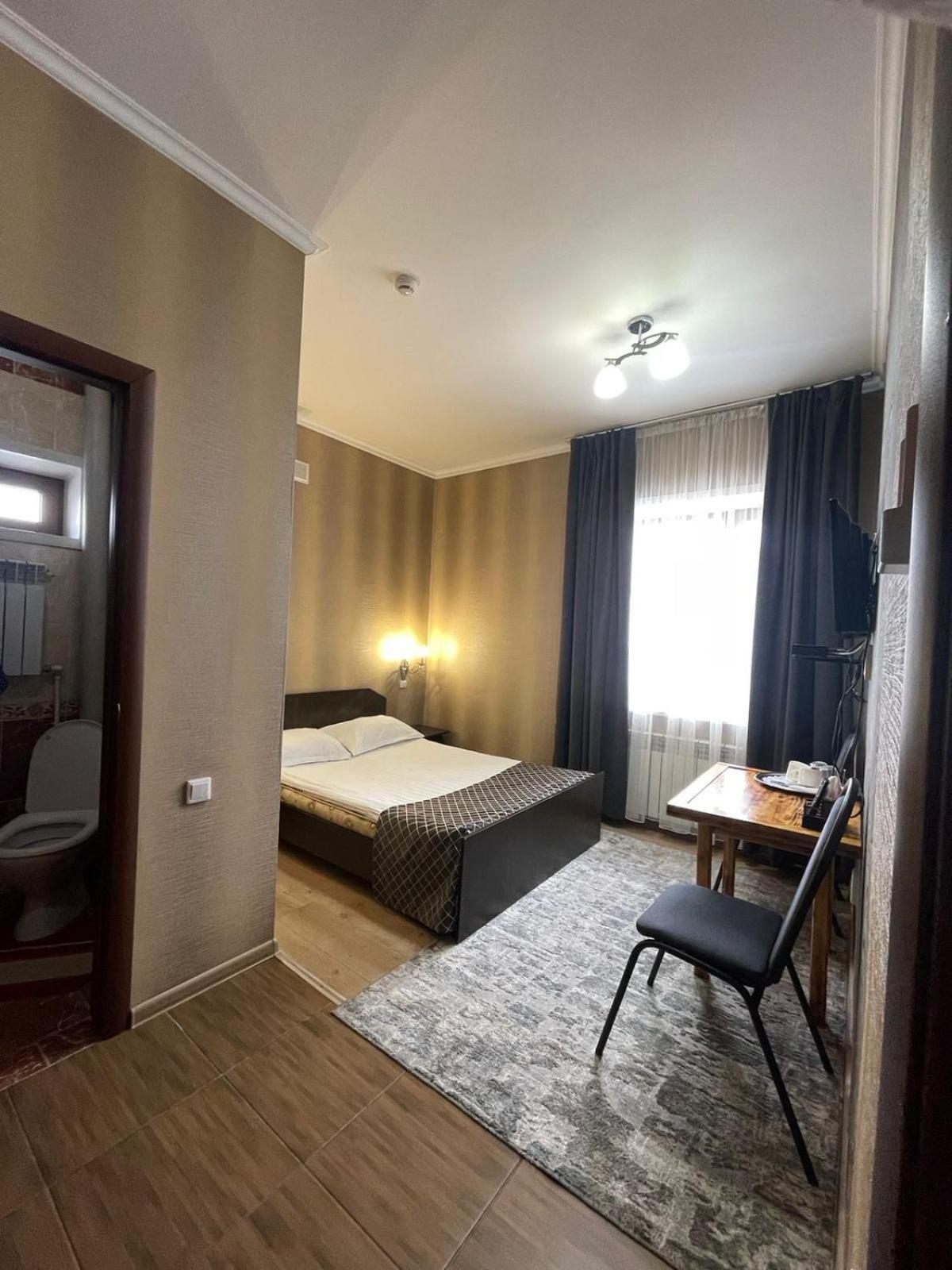 סמיי Vip Mini Hotel מראה חיצוני תמונה