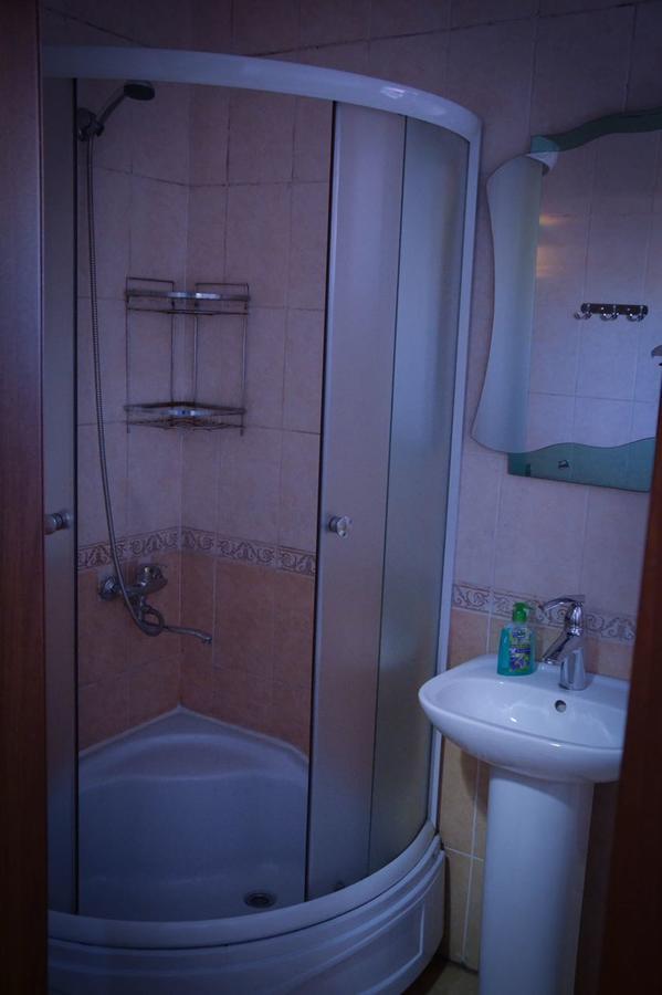 סמיי Vip Mini Hotel מראה חיצוני תמונה